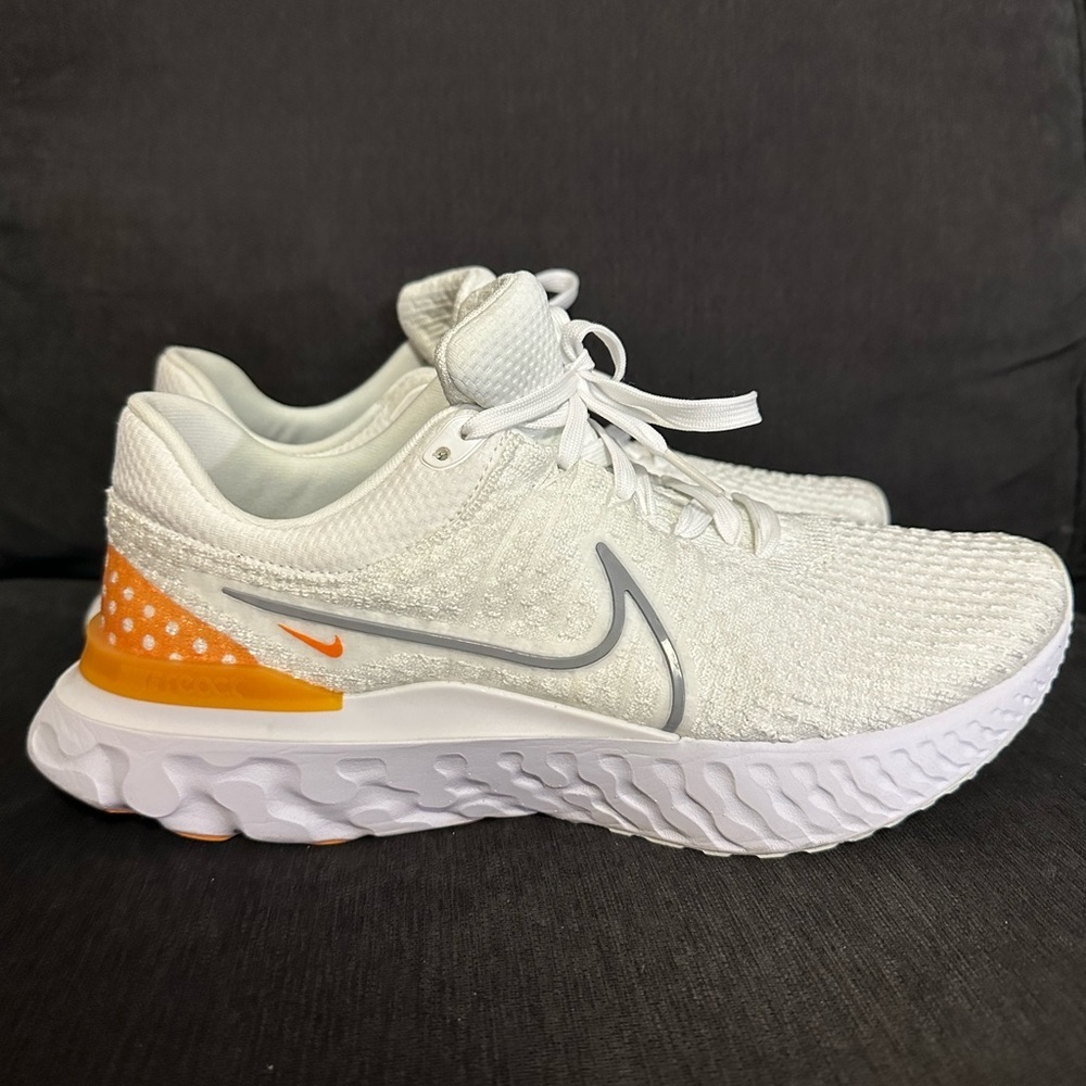 MENS Nike React Infinity Run Flyknit 3 size 10.5